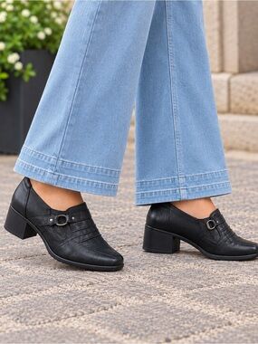 EARTH ORIGINS 🌎 Women’s Black Leather Slip-On Buckle Loafers Sz8 Quality Comfort